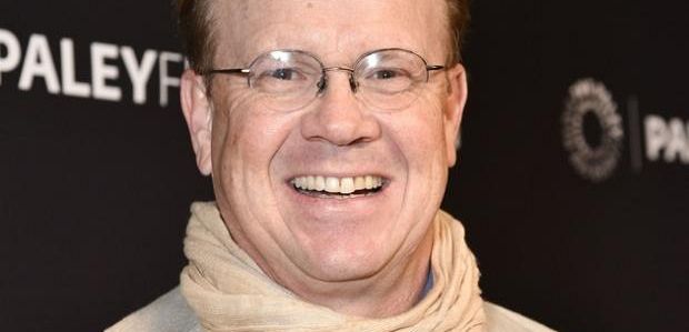 Peter Mackenzie awansowany do stałej obsady w 3 sezonie 
