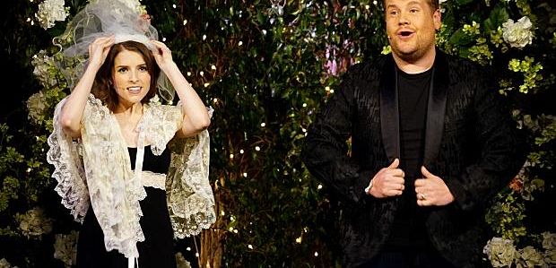 Anna Kendrick i James Corden wykonują Adele, Cher w czasie musicalu „Love Story