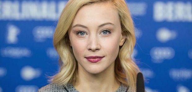 Sarah Gordon dołączyła do 