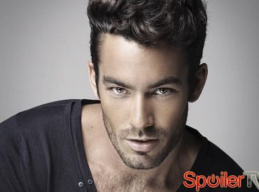Aaron Diaz będzie powracał w 2 sezonie Quantico