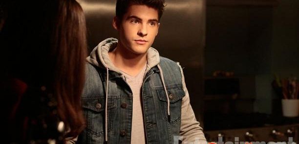 To oficjalne: Cody Christian powróci w 6 sezonie 