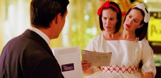 Jak „American Horror Story: Roanoke” jest powiązane z „Freak Show