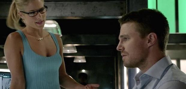 Comic-Con 2016: Burmistrzowski bałagan Olivera, poczucie winy Diggle’a i Felicity oraz wielki zły ujawniony w 5 sezonie „Arrow