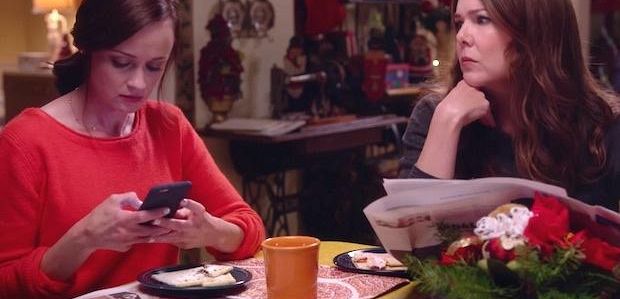 Scena Lorelai i Rory w zwiastunie nie będzie częścią wskrzeszenia „Kochanych kłopotów