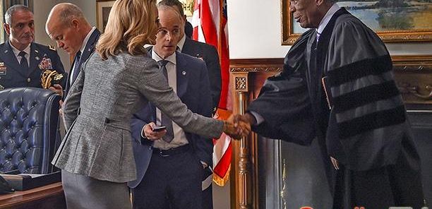 Morgan Freeman powróci w premierze 3 sezonu 