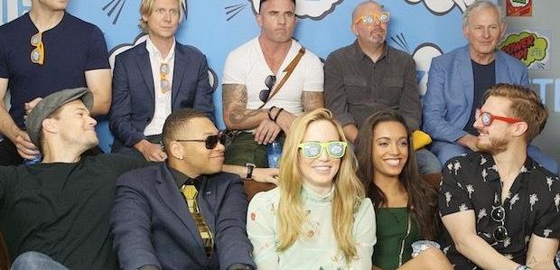 Comic-Con 2016: Zespół „Legends of Tomorrow” mówi o skruszonej Sarze, „wdowcu” Micku i innych rzeczach