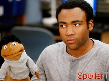Donald Glover ujawnia, dlaczego opuścił finał serialu „Community”: „To ważne, że sprawy się kończą