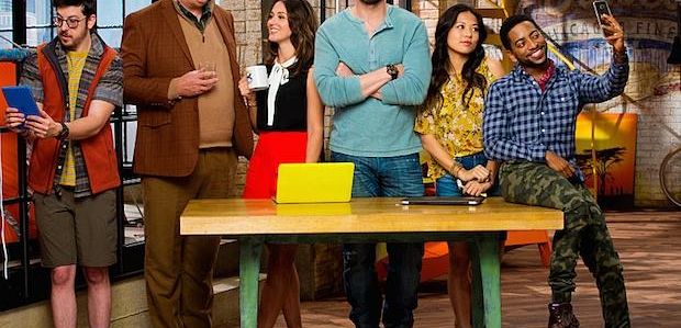 Joel McHale: „The Great Indoors” jest podobne do tego „Jak czułem się odnośnie ‚Community’”