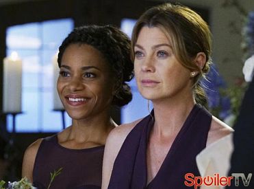 Spoiler Dnia: Czy Riggs stanie między Maggie i Meredith w „Chirurgach?