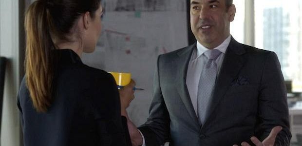Klip z 6 sezonu „W garniturach”: Czy miłość Louisa dowie się o jego „domu” w Hamptons?