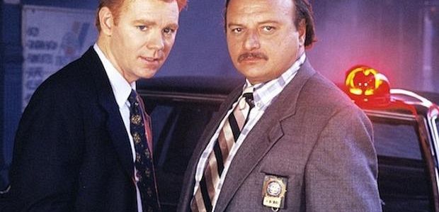„Rakotwórcze” zachowanie Davida Caruso, szalone wymagania doprowadziły do odejścia z „NYPD Blue