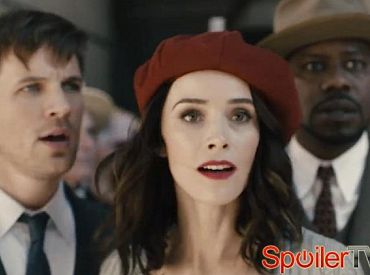 Zwiastun „Timeless” pokazuje mnóstwo przebierania jak bohaterowie podróżują w czasie
