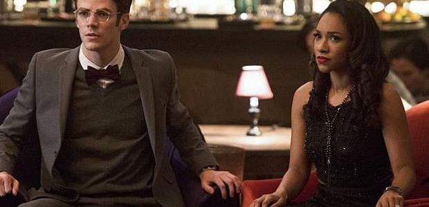 Klip z „The Flash” przypomina kto jest kim na Ziemi-2