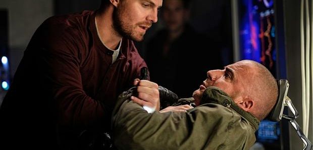 Zwiastun 2 sezonu „Legends of Tomorrow”: Sara prześpi się z królową, porwanie Alberta Einsteina