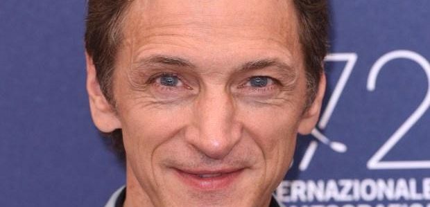 John Hawkes zagra główną rolę w odcinku pilotowym „The Legend of Masters Legend”