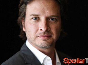 Aden Young opuścił odcinek pilotowy Damnation