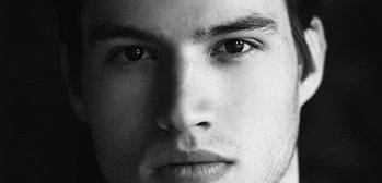 Cameron Cuffe dołączył do odcinka pilotowego 