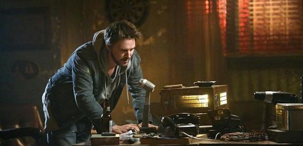 Klip z „Frequency”: Oficerem szkoleniowym Raimy jest… Frank?