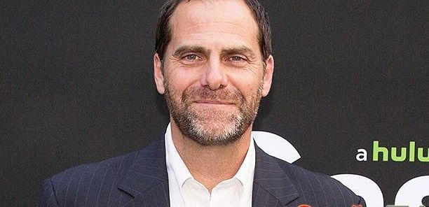 Andy Buckley pojawi się w 5 sezonie „Young and Hungry”