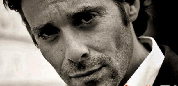 James Callis będzie powracał w 3 sezonie 