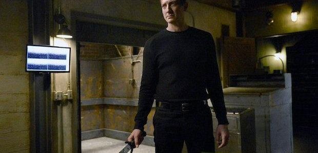Sasha Roiz zapowiada upadek Renarda, mało prawdopodobnego sojusznika w 6 sezonie „Grimm
