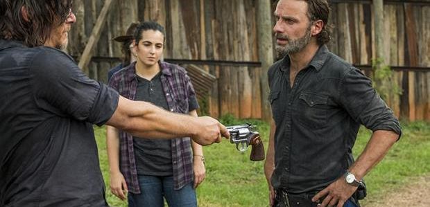 „Żywe trupy” będą mniej nieszczęsne jak powrócą, obiecuje Andrew Lincoln