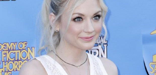 Emily Kinney dołączyła do 
