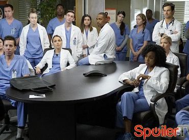Jerrika Hinton opuszcza Chirurgów