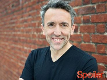 Chris Carey zajmie się adaptację Nędzników dla BBC
