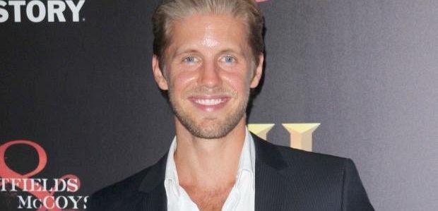 Matt Barr zagra w odcinku pilotowym 