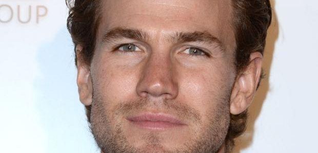 Austin Stowell dołączył do odcinka pilotowego 
