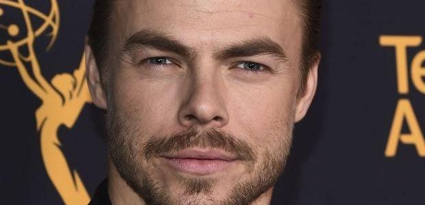 Derek Hough pojawi się gościnnie w odcinku pilotowym od Kourtney Kang