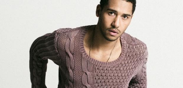 Elliot Knight zagra w odcinku pilotowym 