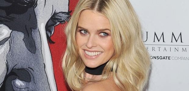 Alice Eve zagra w odcinku pilotowym „Hannah Royce’s Questionable Choices”