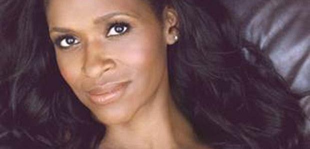 Merrin Dungey zagra w odcinku pilotowym 