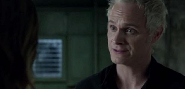Klip z 3 sezonu „iZombie”: Blaine oferuje Peyton” pocieszenie zanim zadaje wielkie pytanie