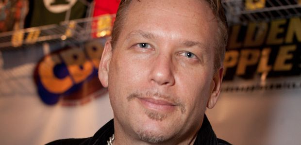Adam Glass dołączył jako współproducent do dramatu 