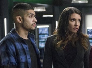 Rick Gonzalez i Juliana Harkavy awansowani do stałej obsady w 6 sezonie Arrow