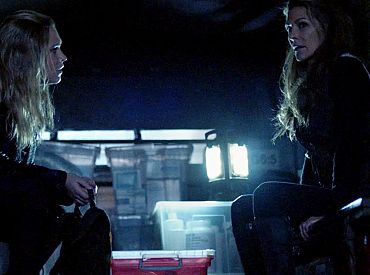 Klip z 4 sezonu „The 100”: Clarke musi wybrać między sojusznikami
