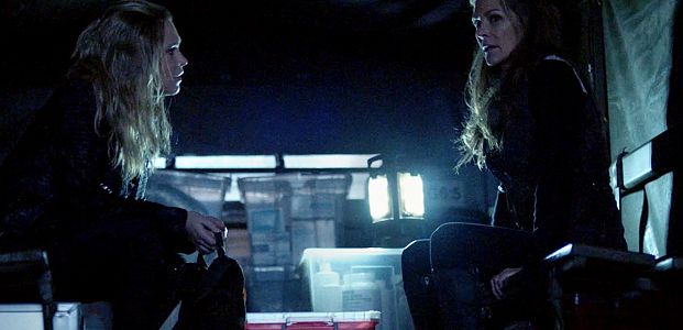 Klip z 4 sezonu „The 100”: Clarke musi wybrać między sojusznikami