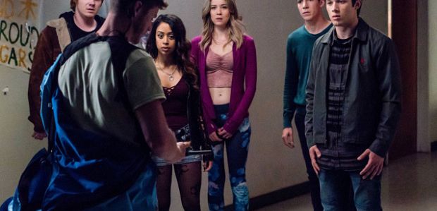 Awesomeness przedłuża „Freakish”, „Foursome”, „Guidance”, „T@gged” i „The Commute”