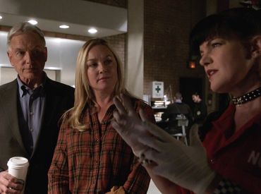 Klip z 14 sezonu „Agentów NCIS”: Elisabeth Röhm jest urzeczona pracą Abby