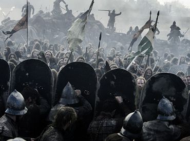 HBO rozwija cztery możliwe spinoffy Gry o tron z Georgem R.R. Martinem
