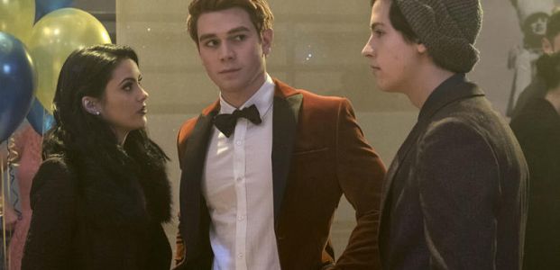 Archie na celowniku w nowej zapowiedzi 2 sezonu „Riverdale”