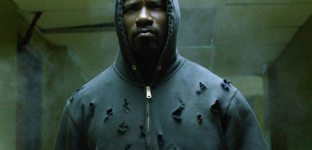 Mike Colter musi jeść tak dużo, aby stać się superbohaterem w „Luke Cage”