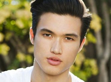 Charles Melton zagra Reggiego w 2 sezonie Riverdale