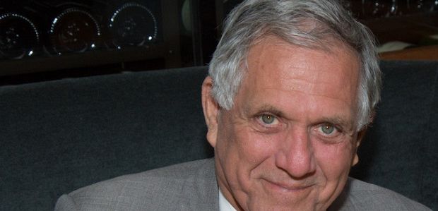 CBS przedłuża kontrakt z Lesem Moonvesem