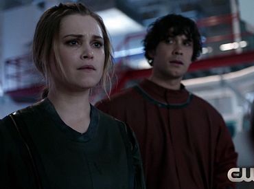 Klip z finału 4 sezonu „The 100”: Raven mówi o tym jak nasi bohaterowie mogą zginąć