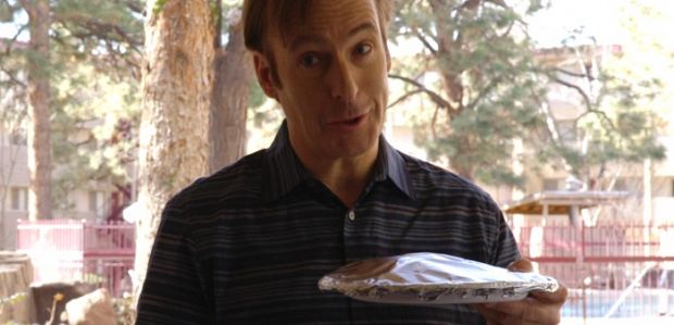 Klip z 3 sezonu „Better Call Saul”: Jimmy uwodzi klienta — kocimi ciasteczkami!
