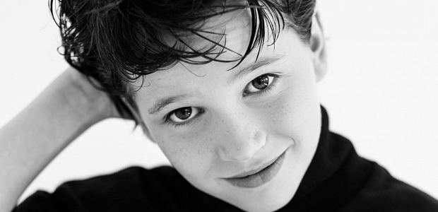 Gabriel Bateman dołączył do „The Dangerous Book for Boys”